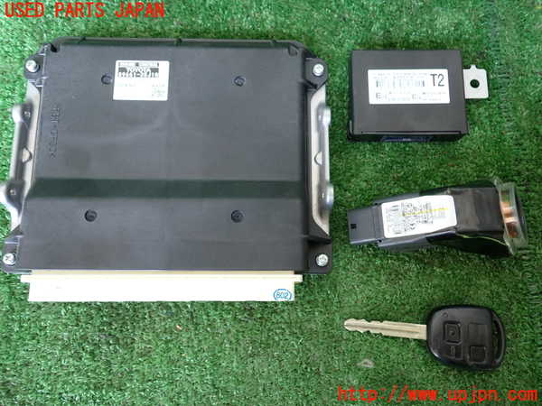 1UPJ-40222003]FJクルーザー(GSJ15W)エンジンミッションセット（補器類・ECU付） 1GR-FE 5FAT 中古_m0003.jpg