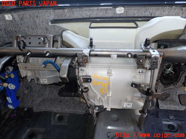 1UPJ-40226081]FJクルーザー(GSJ15W)エバポレーター1 中古_m0001.jpg