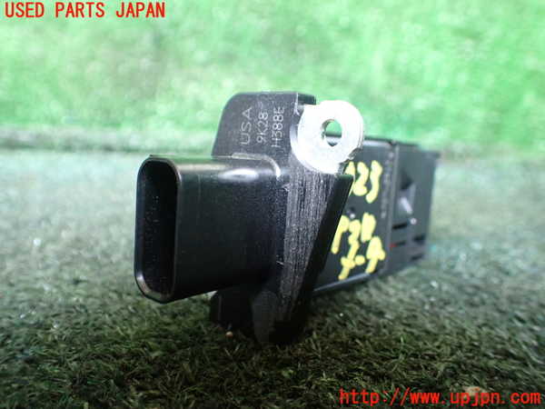 1UPJ-40236320]エクスプローラー(1FMEU74P)エアフロメーター 【左ハンドル】 中古_m0001.jpg