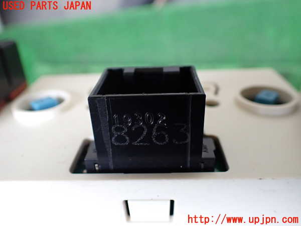 1UPJ-40236066]エクスプローラー(1FMEU74P)エアコンスイッチ1 【左ハンドル】 中古_m0004.jpg