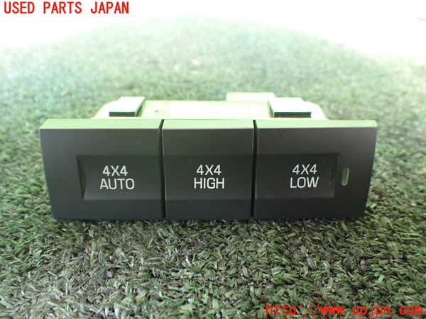 1UPJ-40236306]エクスプローラー(1FMEU74P)スイッチ1 【左ハンドル】 中古_m0001.jpg
