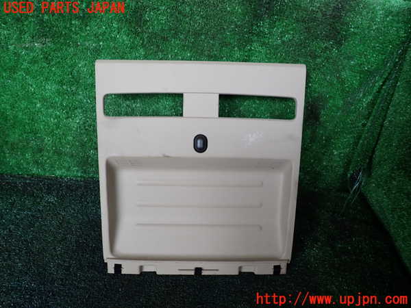 1UPJ-40237842]エクスプローラー(1FMEU74P)小物入れ2 【左ハンドル】 中古_m0001.jpg