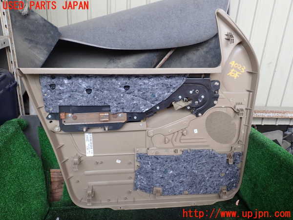 1UPJ-40231234]エクスプローラー(1FMEU74P)右前ドア内張り 【左ハンドル】 中古_m0004.jpg