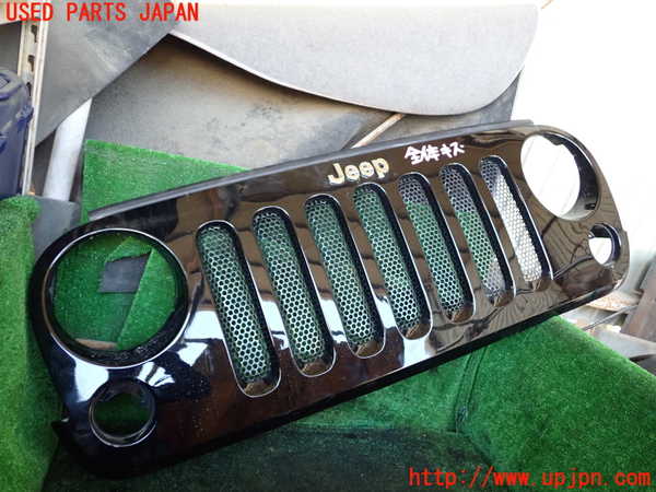 1UPJ-40241050]ジープ・ラングラー アンリミテッド(JK36L)ラジエターグリル 中古_m0001.jpg