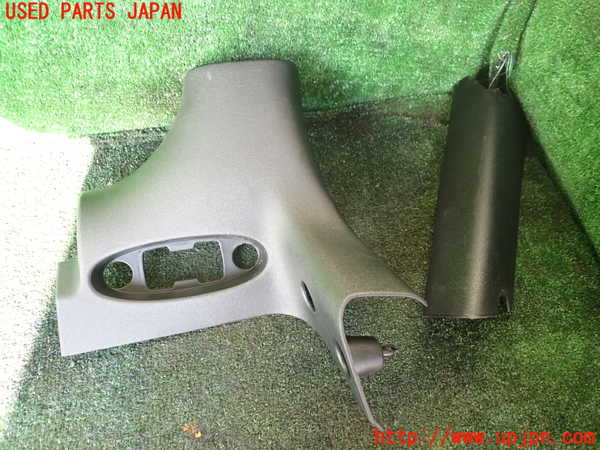 1UPJ-40247655]ジープ・ラングラー アンリミテッド(JK36L)右フロントピラートリム 中古_m0001.jpg