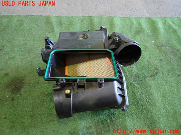 1UPJ-40252560]ベンツ A200 d(177012 W177)エアクリーナーボックス 中古_m0001.jpg