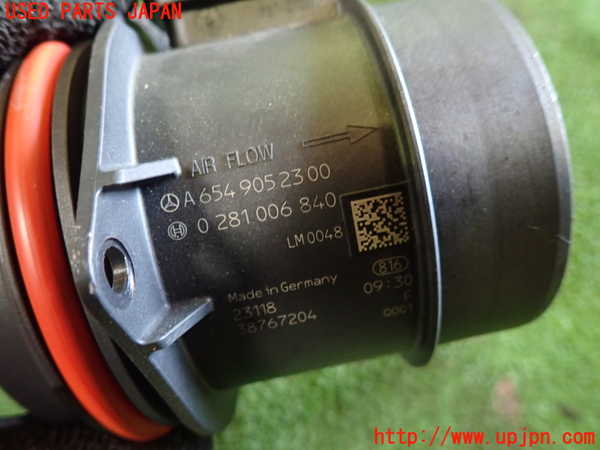 1UPJ-40256320]ベンツ A200 d(177012 W177)エアフロメーター 中古_m0002.jpg