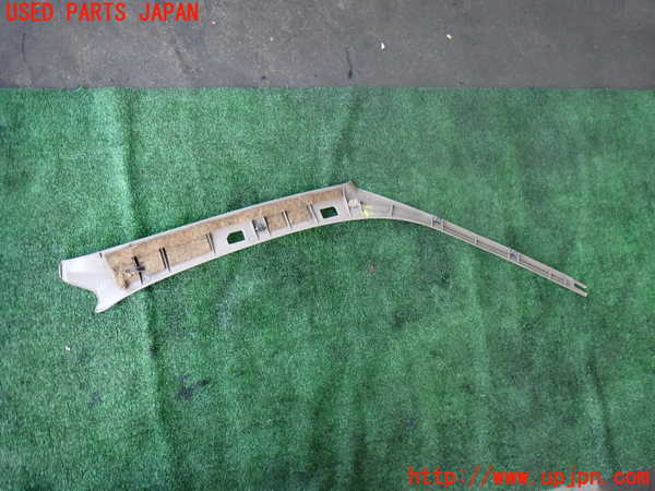 2UPJ-40267660]ハイラックスサーフ(RZN185W)左フロントピラートリム 中古_m0002.jpg