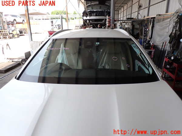2UPJ-40271195]BMW 523i ツーリング F11(XL20)フロントガラス 中古 PILKINGTON M1244 43R-001586_m0001.jpg