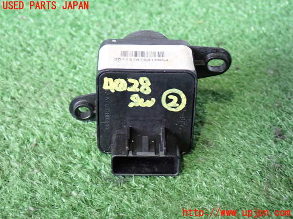 2UPJ-40286307]ハマーH3(型式不明)スイッチ2(リアワイパー) 中古_m0002.jpg