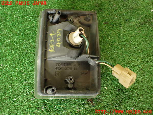 2UPJ-40291150]ランクル60系(FJ62V(改))右コーナーランプ 中古_m0002.jpg