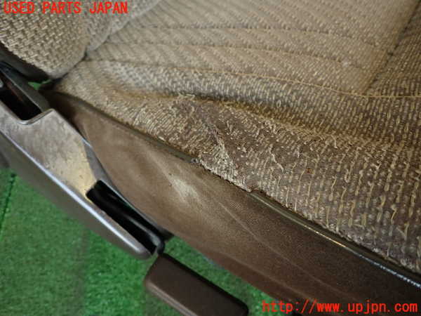 2UPJ-40297035]ランクル60系(FJ62V(改))運転席シート 中古_m0003.jpg