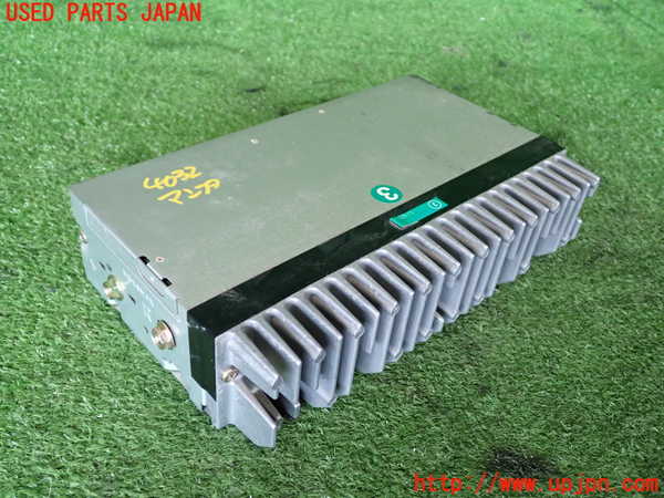 2UPJ-40326525]セルシオ(UCF21)アンプ 中古_m0001.jpg