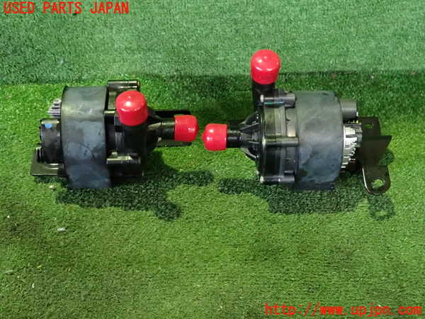 2UPJ-40352110]フーガハイブリッド(HY51)ウォーターポンプ 中古_m0002.jpg