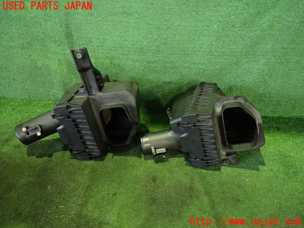 2UPJ-40352560]フーガハイブリッド(HY51)エアクリーナーボックス 中古_m0002.jpg