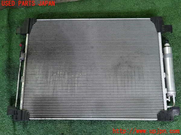 2UPJ-40356031]フーガハイブリッド(HY51)エアコンコンデンサー1 中古_m0002.jpg