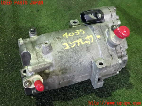 2UPJ-40356025]フーガハイブリッド(HY51)エアコンコンプレッサー 中古_m0001.jpg