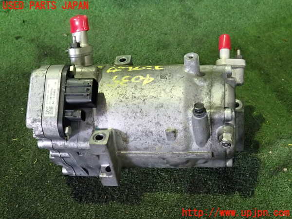 2UPJ-40356025]フーガハイブリッド(HY51)エアコンコンプレッサー 中古_m0002.jpg