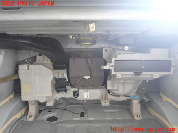 2UPJ-40386082]セルシオ(UCF31)エバポレーター2 中古_m0001.jpg
