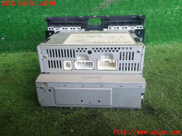 2UPJ-40386500]セルシオ(UCF31)CD&MDプレイヤー 中古_m0002.jpg