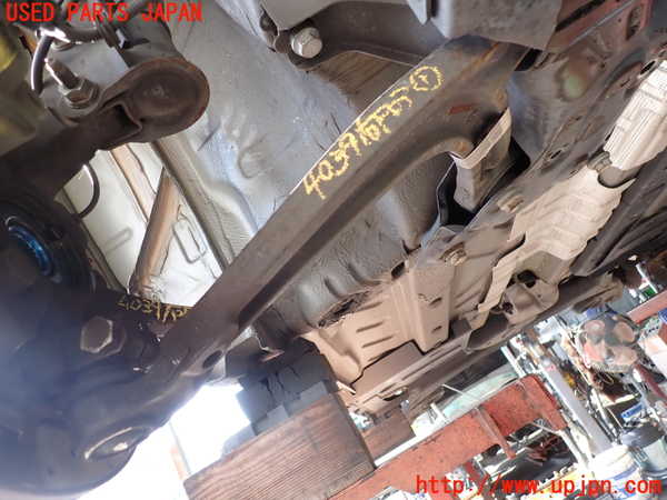 2UPJ-40395176]アバルト・595(31214T)右フロントロアアーム1 中古_m0001.jpg