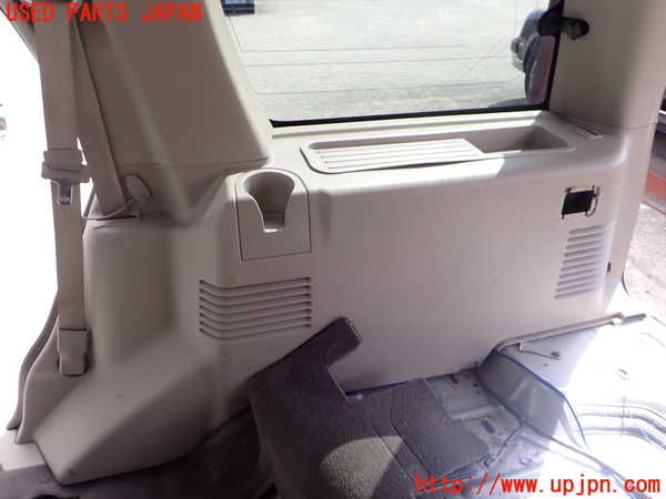 2UPJ-40407675]リンカーン・ナビゲーター(不明)右リアピラートリム (ジャンク品) 中古_m0004.jpg