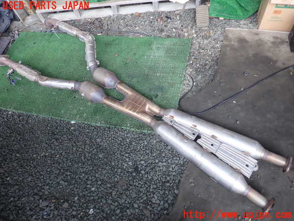 1UPJ-40492651]レクサス・LS600h(UVF45)センターパイプ1 中古_m0002.jpg