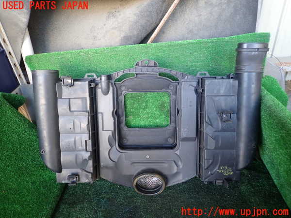1UPJ-40502560]ベンツ S550 ロング(221171 W221)エアクリーナーボックス 中古_m0002.jpg