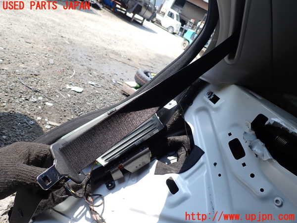 1UPJ-40507155]ベンツ S550 ロング(221171 W221)右2列目シートベルト 中古_m0001.jpg