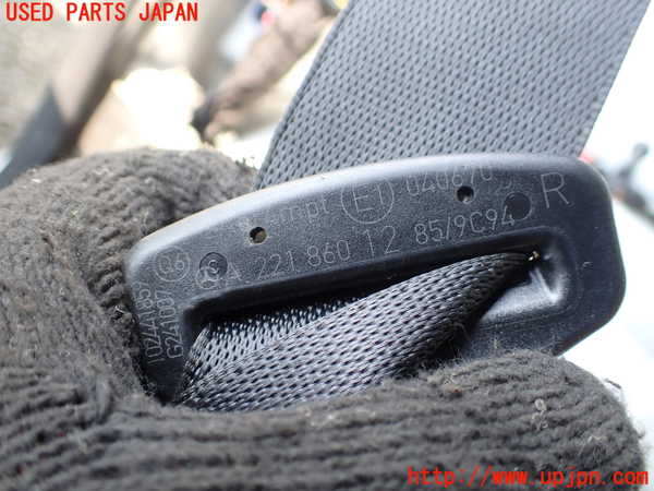 1UPJ-40507155]ベンツ S550 ロング(221171 W221)右2列目シートベルト 中古_m0002.jpg