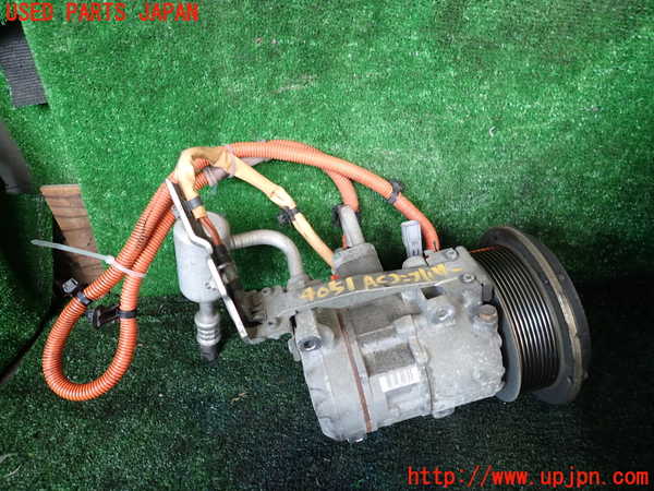 1UPJ-40516025]アルファードハイブリッド(ATH10W)エアコンコンプレッサー 中古_m0001.jpg