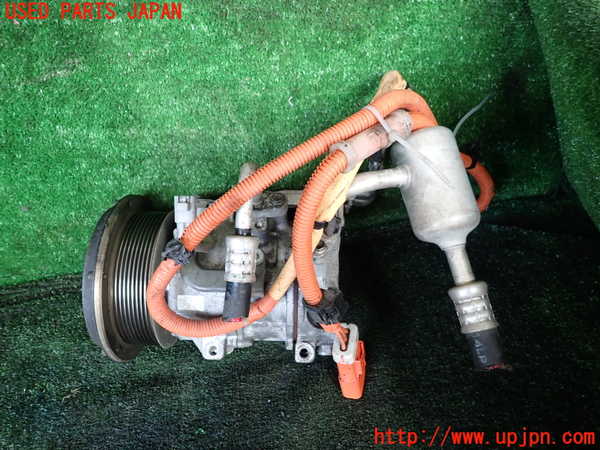 1UPJ-40516025]アルファードハイブリッド(ATH10W)エアコンコンプレッサー 中古_m0002.jpg