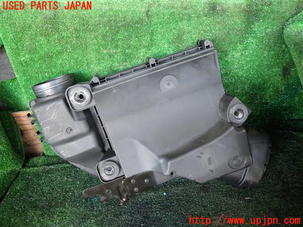 1UPJ-40522560]BMW アクティブハイブリッド5 F10(AH5)(FZ35)エアクリーナーボックス 中古_m0002.jpg
