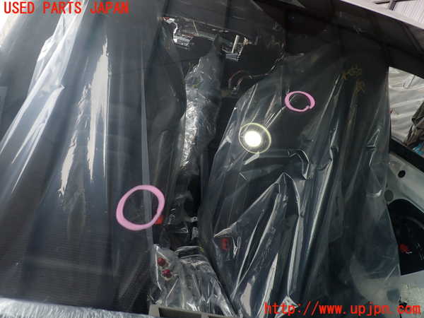 2UPJ-40561195]VW アルテオン シューティングブレーク(3HDNUF)フロントガラス 中古(43R-011377 M645)_m0002.jpg