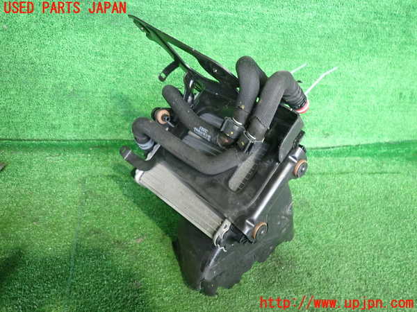 2UPJ-40562322]VW アルテオン シューティングブレーク(3HDNUF)ラジエーター2 中古_m0003.jpg