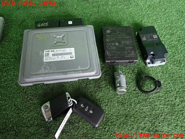 2UPJ-40566110]VW アルテオン シューティングブレーク(3HDNUF)エンジンコンピューター 中古_m0001.jpg
