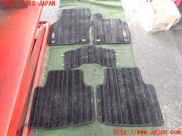 2UPJ-40567800]VW アルテオン シューティングブレーク(3HDNUF)フロアマット 中古_m0001.jpg