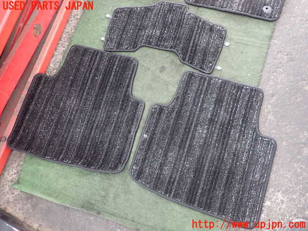 2UPJ-40567800]VW アルテオン シューティングブレーク(3HDNUF)フロアマット 中古_m0003.jpg