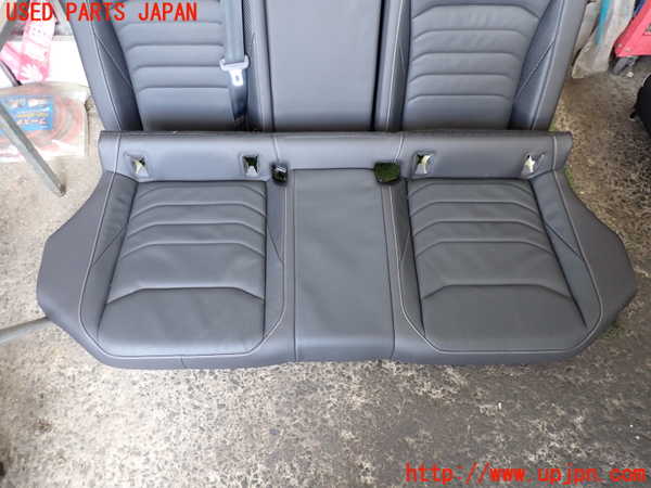 2UPJ-40567385]VW アルテオン シューティングブレーク(3HDNUF)リアシート 中古_m0003.jpg