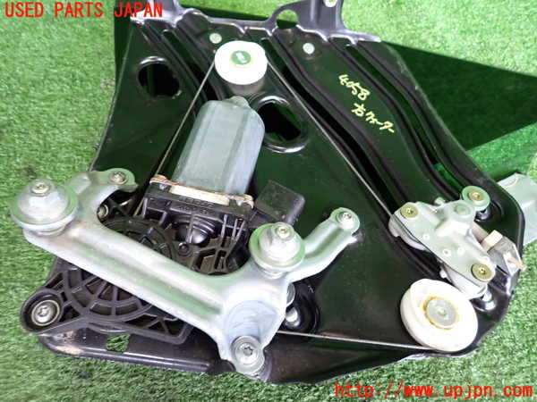 2UPJ-40581380]ベンツ SL350(230467)(R230)右クォーターガラス 中古(43R-001025 M241)_m0004.jpg