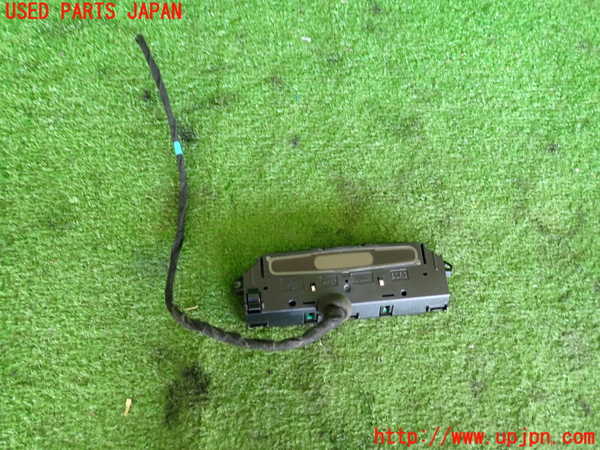 2UPJ-40587850]ベンツ SL350(230467)(R230)時計 中古_m0001.jpg