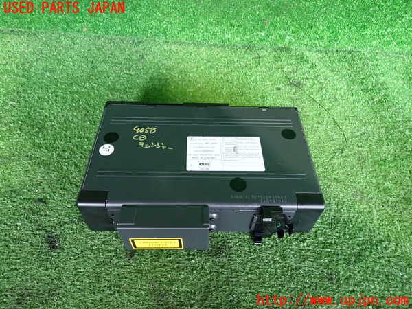 2UPJ-40586505]ベンツ SL350(230467)(R230)CDチェンジャー (ジャンク品) 中古_m0002.jpg