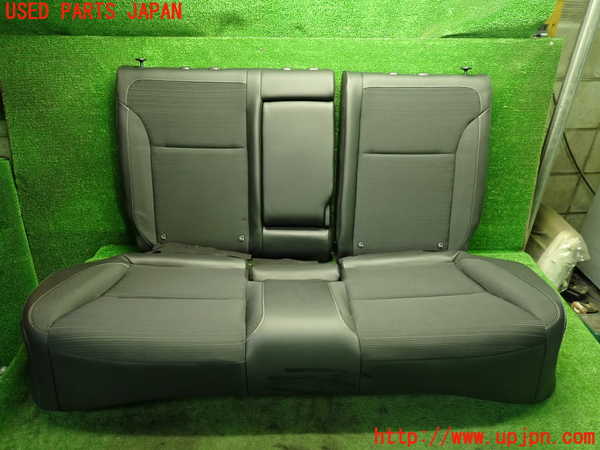 1UPJ-40627385]WR-V(DG5)リアシート 中古_m0001.jpg