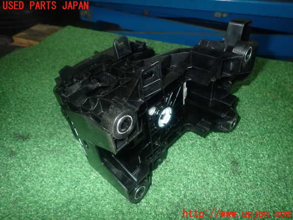 1UPJ-40637555]カローラ ツーリング ハイブリッド(ZWE214W)ATシフトレバー 中古_m0002.jpg