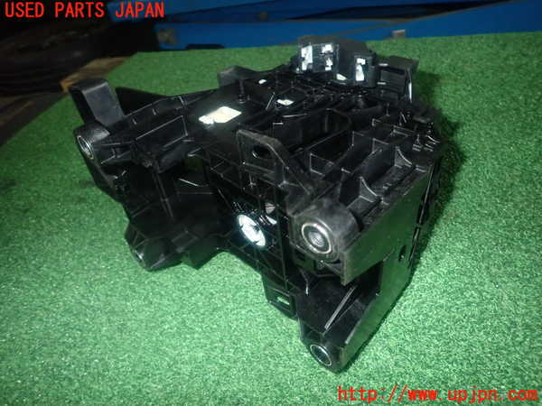 1UPJ-40637555]カローラ ツーリング ハイブリッド(ZWE214W)ATシフトレバー 中古_m0003.jpg