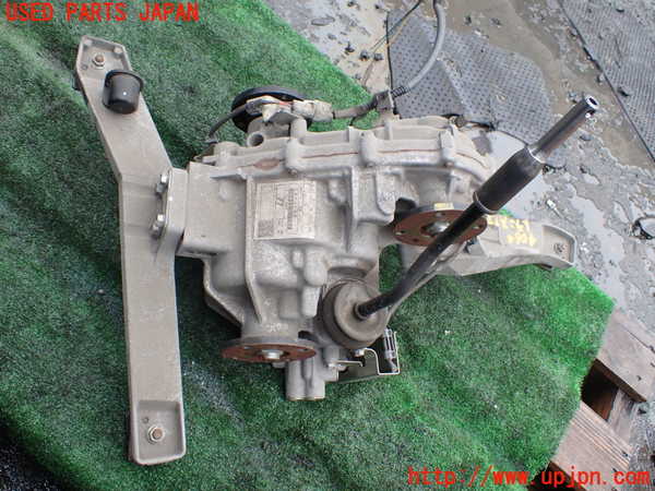 1UPJ-40643300]ジムニー(JB64W)トランスファー 中古_m0002.jpg