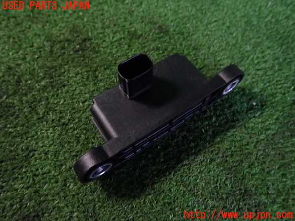 2UPJ-40716382]クライスラー・300(LX36)センサー2 中古_m0002.jpg