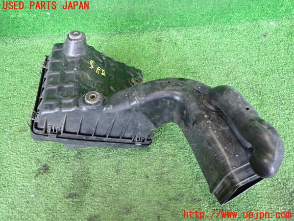 2UPJ-40732560]デボネア(S22A)エアクリーナーボックス 中古_m0003.jpg