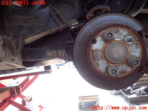 2UPJ-40734305]デボネア(S22A)左リアナックルハブ 中古_m0001.jpg