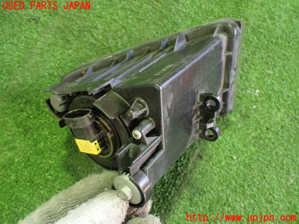 2UPJ-40741180]レジェンド(KB2)右フォグ 中古_m0004.jpg